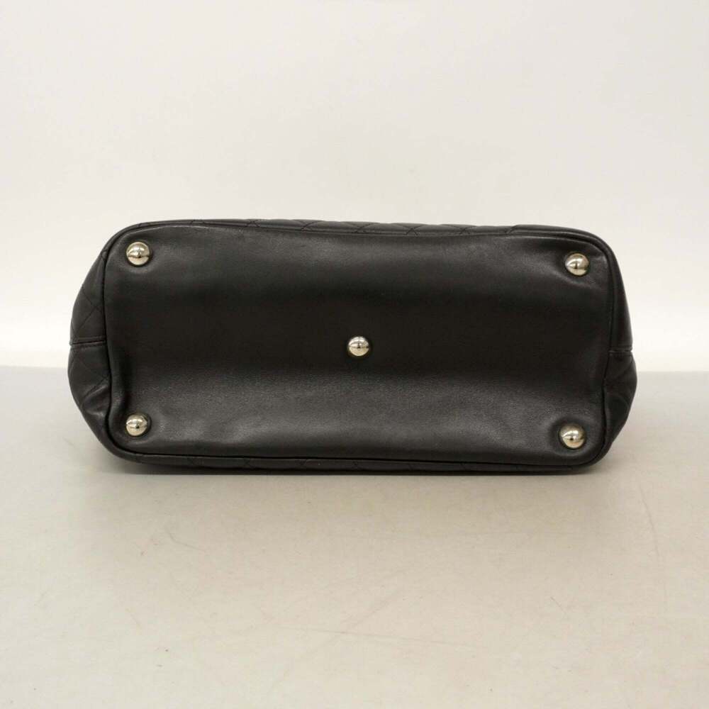 CHANEL Black Lambskin Leather Tote Bag - Picture 3 of 13
